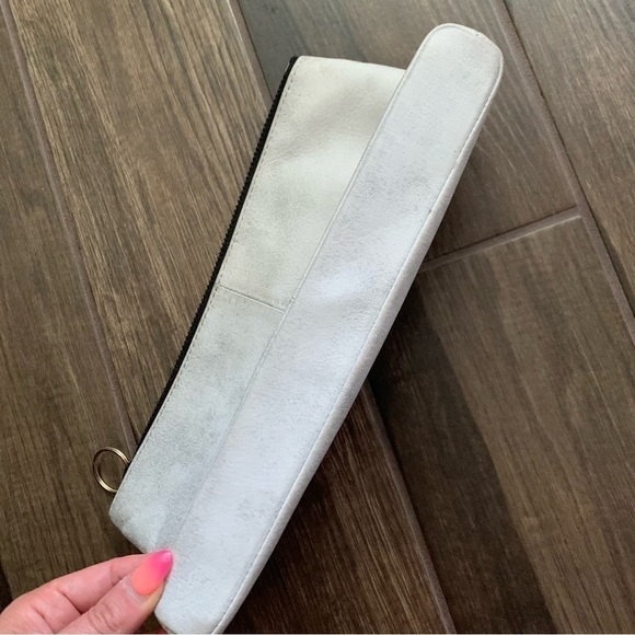 SHE + LO Next Chapter Distressed Silver Gray Leather Clutch Bag - Picture 7 of 9